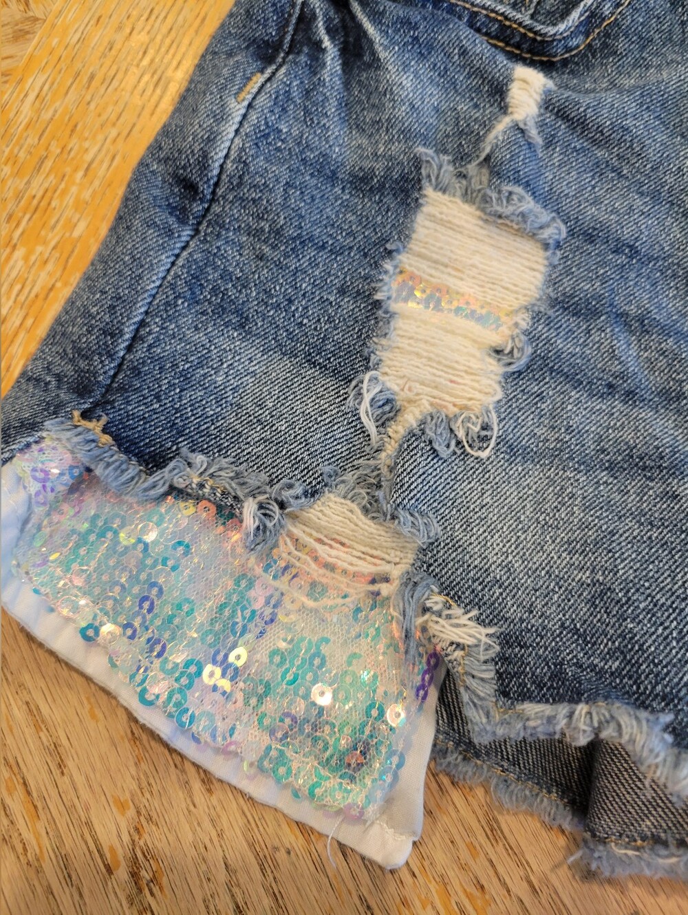 Justice Brand Mini Mom Distressed Short Sequin Pocket Girls Size 10 - Picture 4 of 9